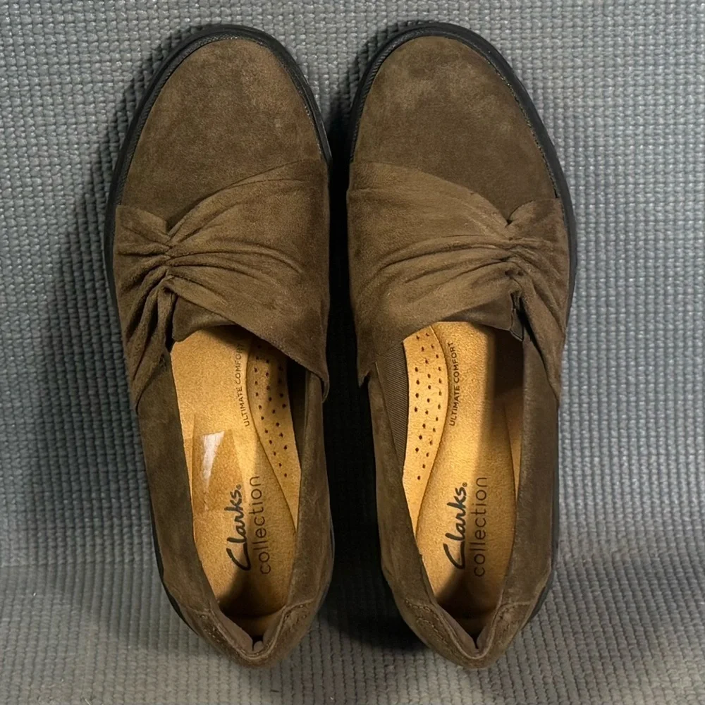 Clarks Women’s Calla Style Lug Sole‎ Slip On Shoes Size 7